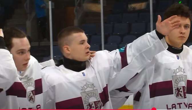 sports_tv3lv's tweet card. ASV notiekošā pasaules U18 čempionāta rīkotāji pieļāvuši rupju kļūdu un Latvijas himnas vietā atskaņojuši grupas “Līvi” dziesmu “Dzelzsgriezējs”.