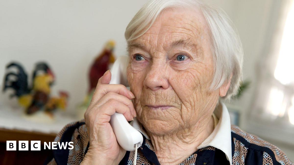 Datanetex's tweet card. BT has ditched its timetable to move landline customers from copper wire to digital.