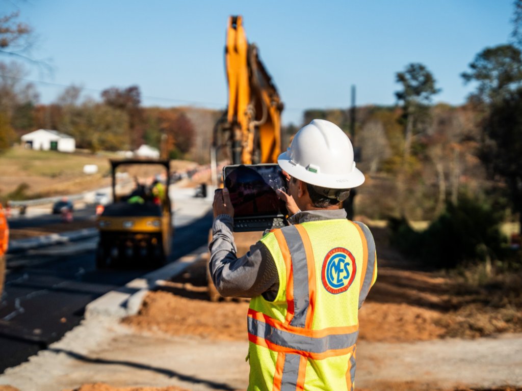 DBIAnational's tweet card. Kishan Patel of HCSS talks about technology as a powerful force in overcoming traditional industry barriers.