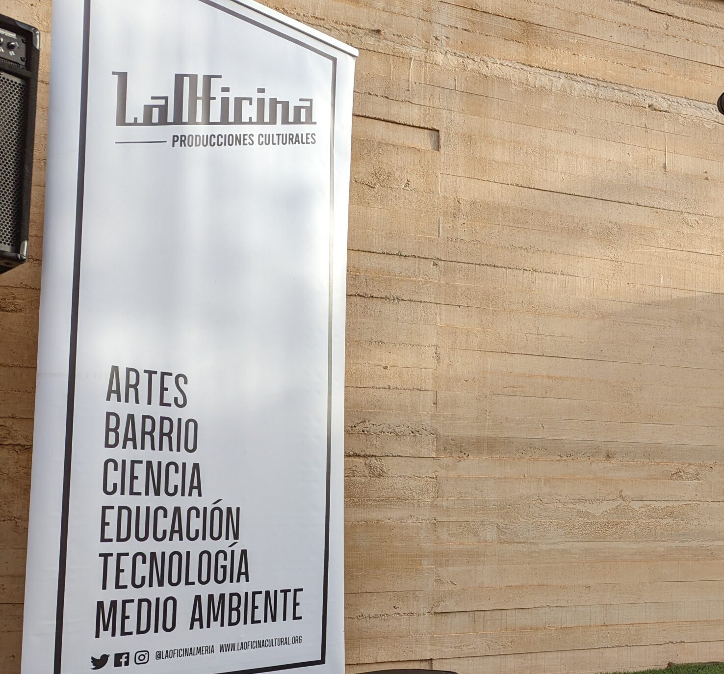 wikimedia_es's tweet card. Mensualmente tienes la oportunidad de aprender un poquito más sobre el movimiento Wikimedia en los talleres de edición en la Casa del Cine de Almería. En esta oportunidad, en el […]