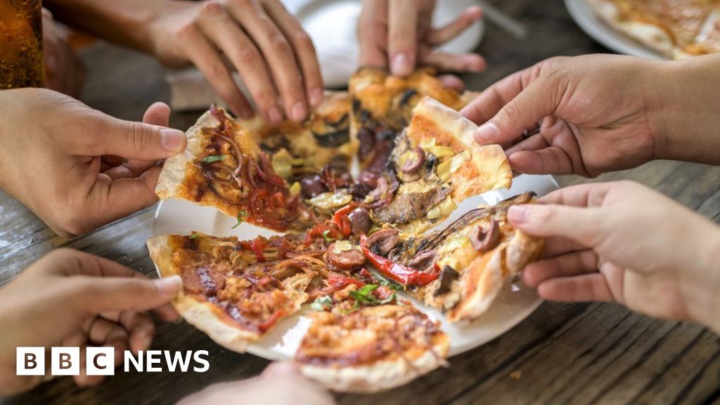 Ekkekakis's tweet card. Consumers should be told it takes four hours to walk off the calories in a pizza, researchers say.