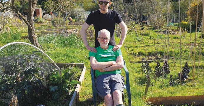 Tweet card summary image