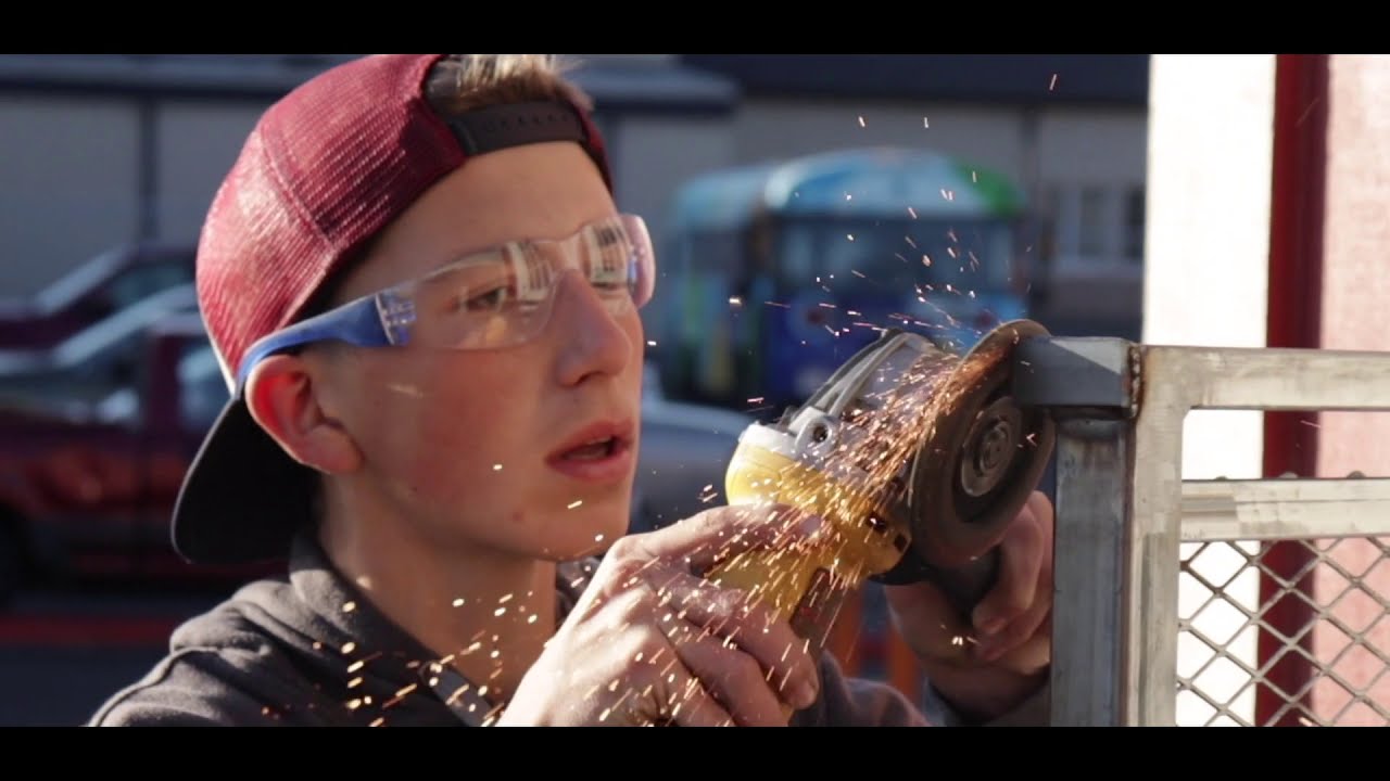 BSDFutureBus's tweet card. Grads Talking Shop: Luke Nodine