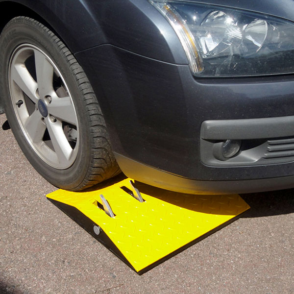 AMCSecurity's tweet card. Available in three tooth profiles suitable for different applications. Rounded – Car park flow management where pedestrian traffic is possible Blunt –