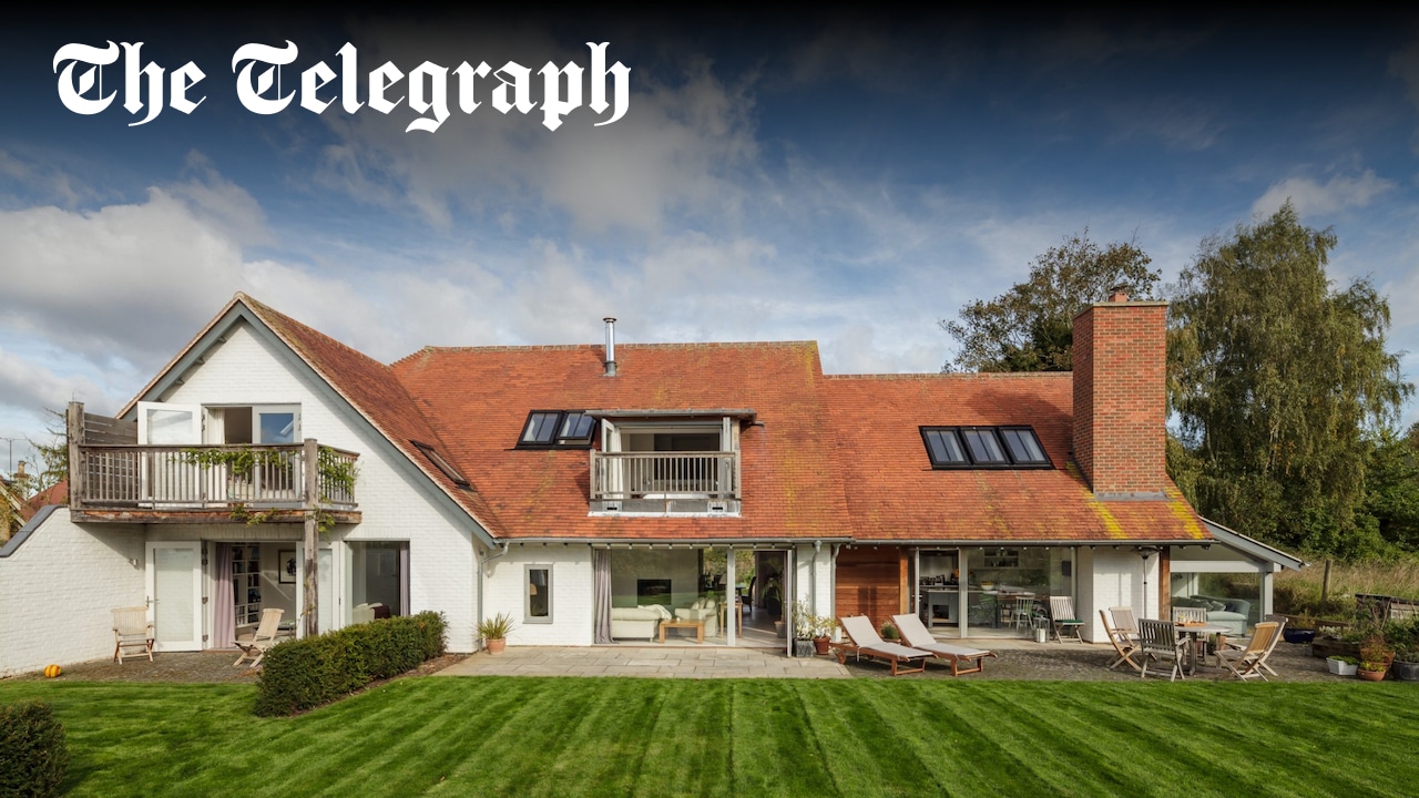 PeteEasyMove's tweet card. Richard Anderson’s property journey didn’t begin well.