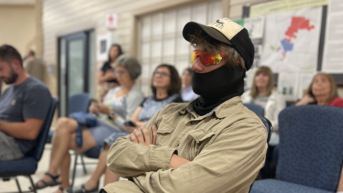 maddow's tweet card. The often-bizarre race for Franklin mayor took a disturbing new turn this week as white supremacists made a show of force for Gabrielle Hanson.