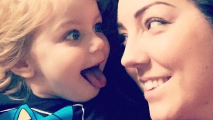 vicyoung05's tweet card. Our dear friend Jayne Pearson’s world fell apart after being diagnosed with incurable stage … Mandy Mitchinson needs your support for Jayne's Cancer Treatment