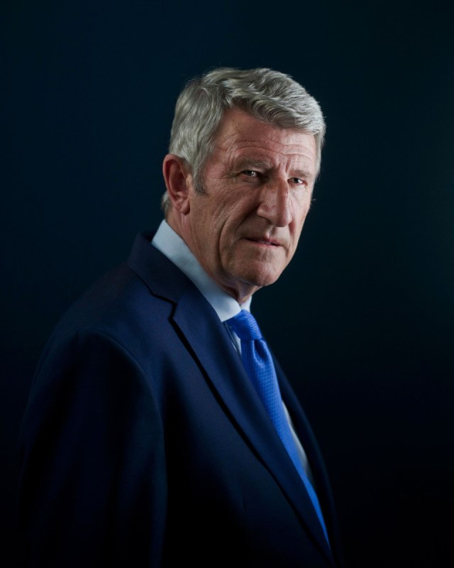 DeVilliers2027's tweet card. 🇫🇷 Pour une France libre, souveraine et maîtresse de son destin ! Il y a un mois, nous avons lancé notre compte de soutien à Philippe de Villiers. Aujourd’hui, plus de 18 000 patriotes nous ont rej…