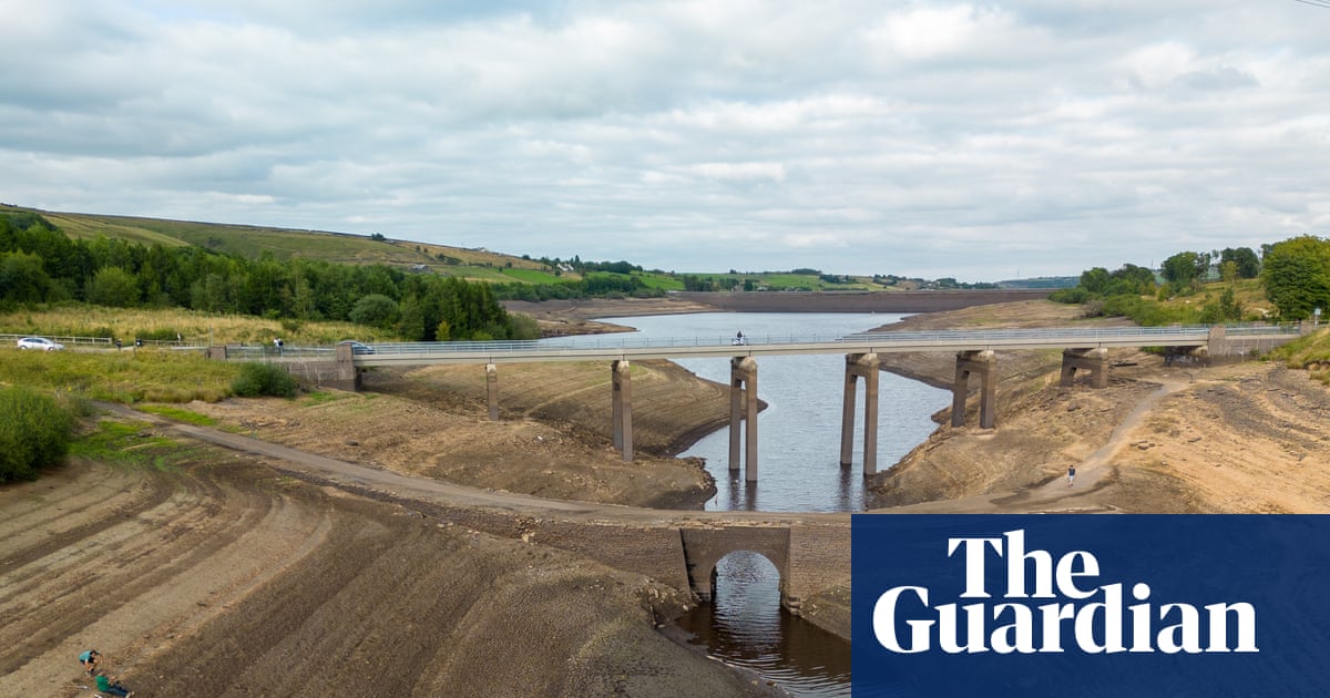 Feargal_Sharkey's tweet card. Environment Agency recommends rationing water as UK sees driest start to spring in 69 years