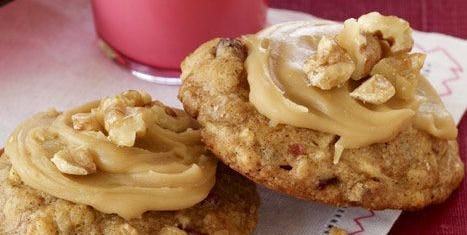 Cool70sGirl's tweet card. These fluffy apple-spice cookies make a perfect treat for adults and kids alike.