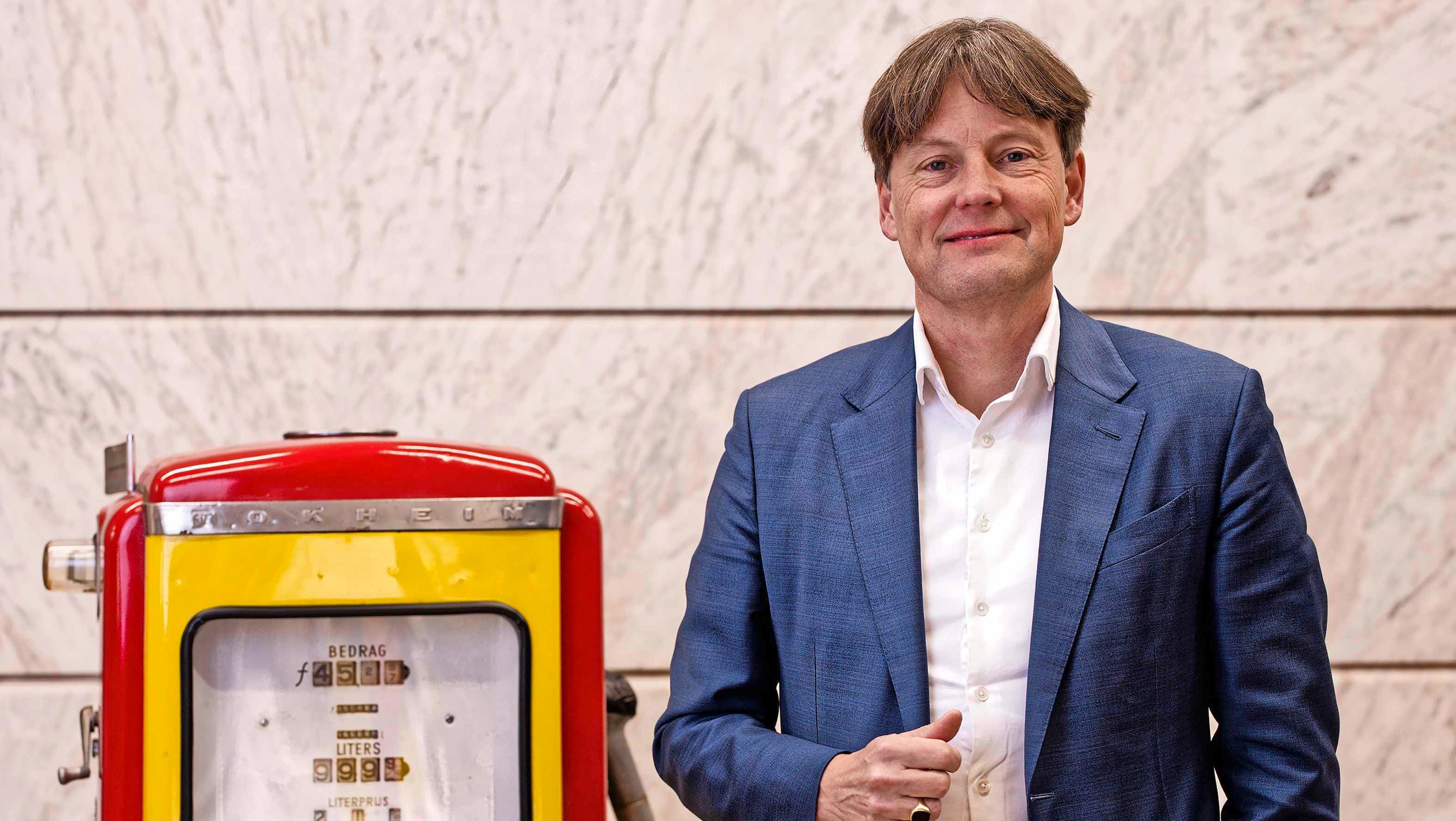 Rob_Roos's tweet card. Olie- en gasconcern Shell wil met milieuactivisten zoals van Extinction Rebellion en Milieudefensie in overleg voor samenwerking. „We hebben hetzelfde einddoel: in 2050 netto geen CO2-uitstoot meer”,...