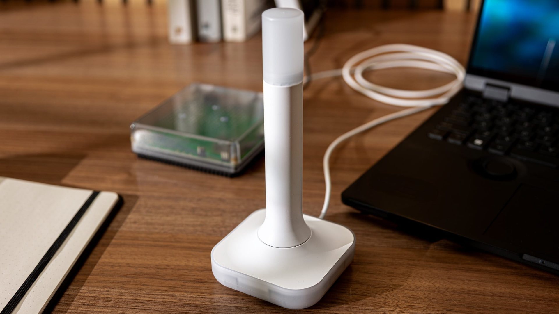 AndroidAuth's tweet card. The new Home Assistant Connect ZBT-2 is a USB adapter that unifies Zigbee, Thread, and Matter devices under one roof.