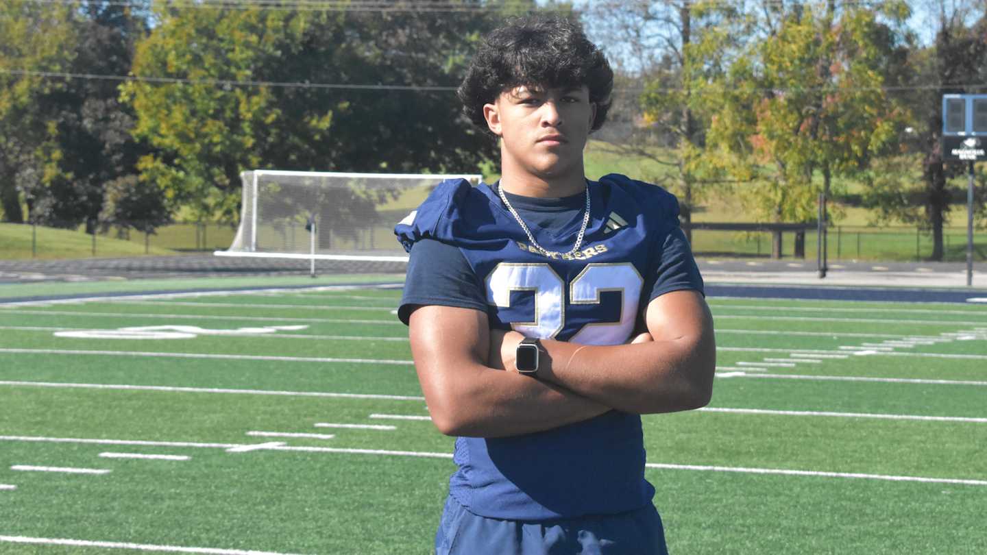 CJASportswriter's tweet card. Presence. It’s not always noticeable with 22 players on the field, especially defenders of the turf. However, Elizabethtown High School sophomore Darian Bryant