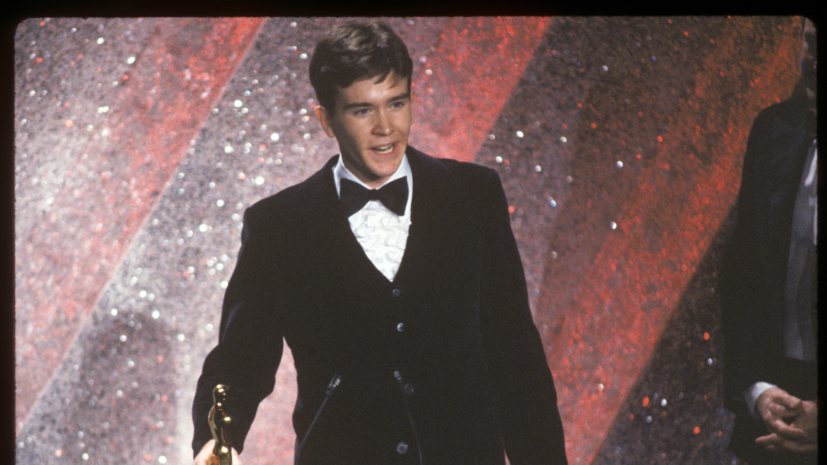 FOLCSevents's tweet card. The Oscar winner rarely hits the red carpet.