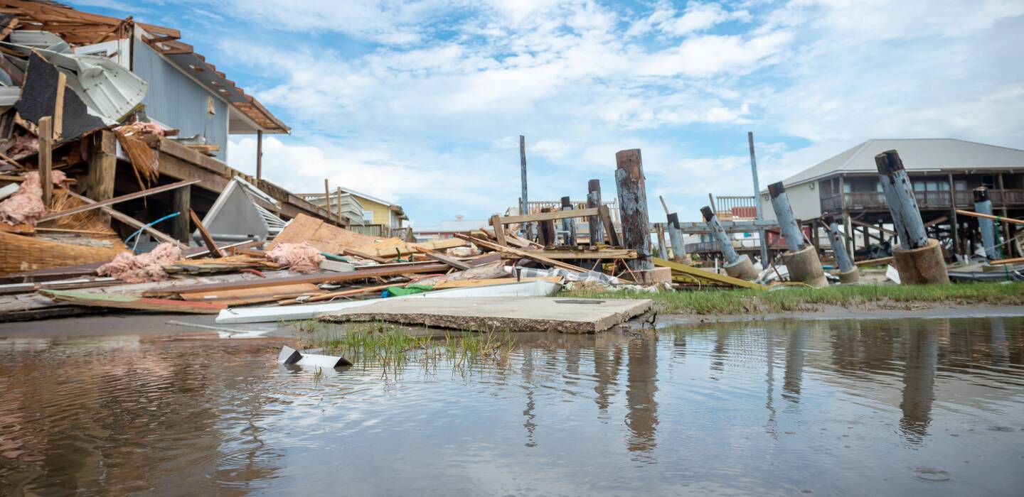 ATRISC's tweet card. Cyberattaques, interruptions d’activité et « catnat », le podium des risques susceptibles d’affecter les entreprises change peu. Mais les risques liés au changement climatiques et les risques...