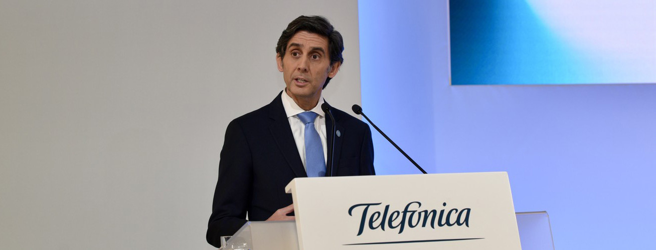 migeljs's tweet card. Los efectos del Coronavirus se están haciendo notar en todos los sectores, incluyendo el tecnológico y el de las telecomunicaciones. Y en esta ocasión, no nos...