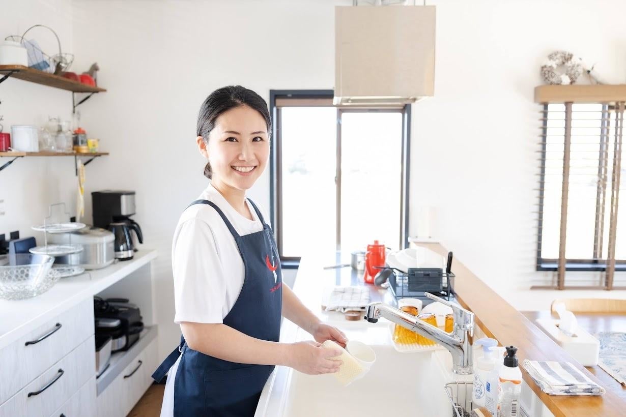 PRTIMES_STORY's tweet card. 「頼れる人がいるって幸せですね」──初めて家事代行を利用したママは、そう言って涙を流しました。仕事を辞めるか悩み続けた数年間。限界を迎えた彼女を救ったのは、徳島発の家事代行サービス「Time Market」でした。代...