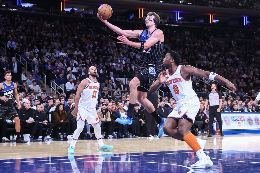 FieldLevelMedia's tweet card. Franz Wagner scored 13 of his 28 points during a decisive second-quarter run Wednesday night by the Orlando Magic, who overcame an injury to Paolo Banchero to hand the New...
