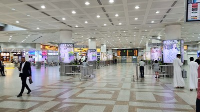 DhowNet's tweet card. As Gulf Airports Boom, 14 Airlines Pull Out of Kuwait