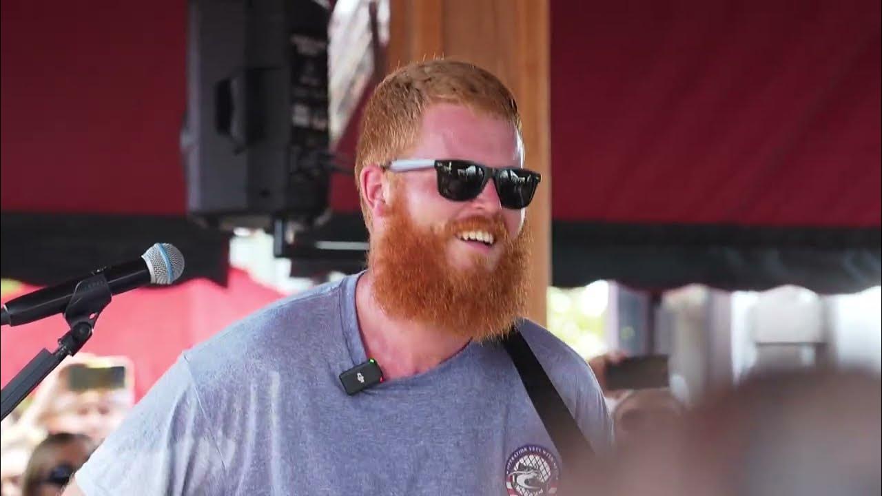 k4hpy's tweet card. Oliver Anthony - Rich Men North of Richmond (First Time Live)