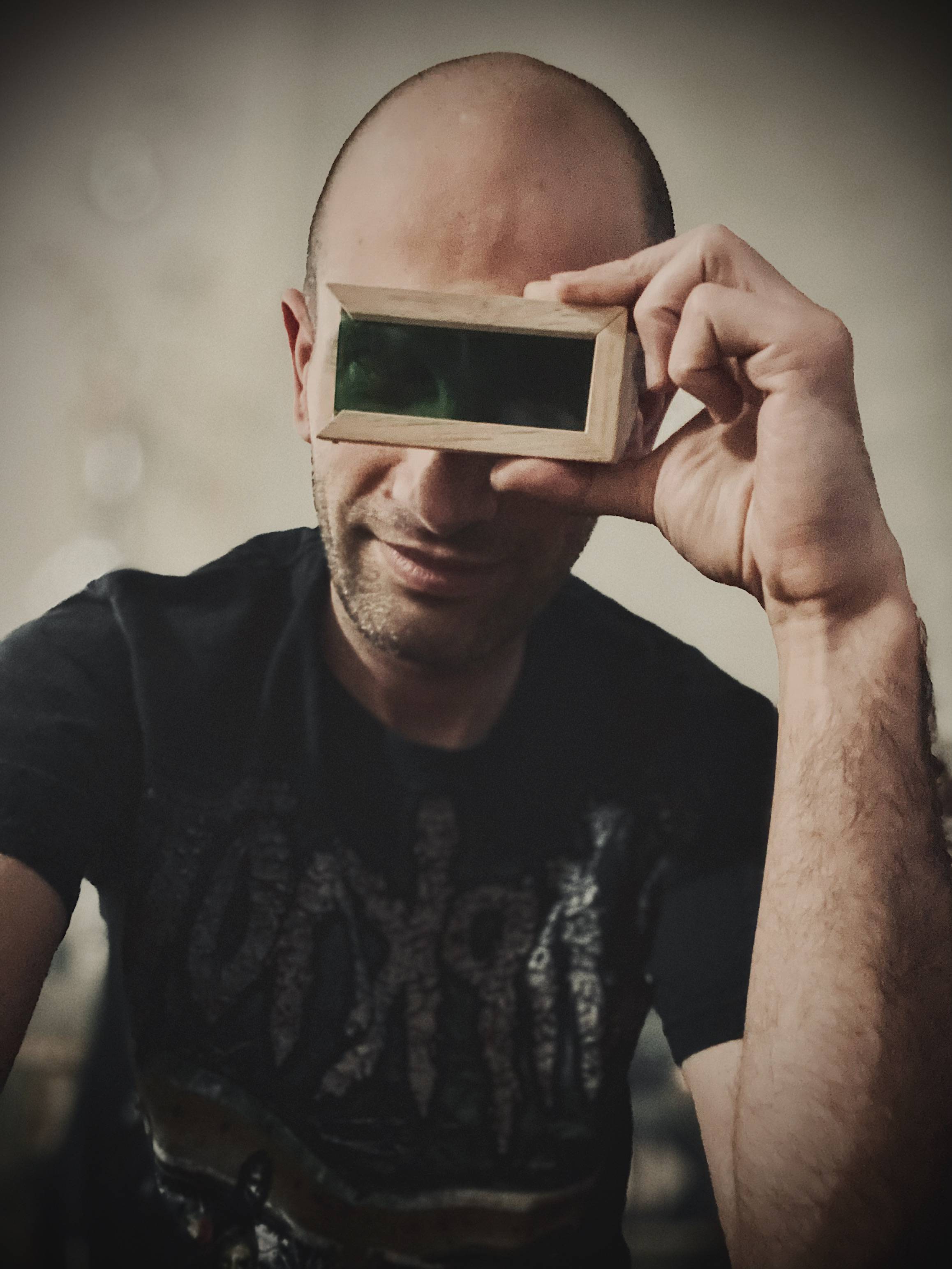 Foxtech_edc's tweet card. Create a free link in bio with Bio Sites by Squarespace. Showcase your links, earn money, and grow your brand online, all with one link.