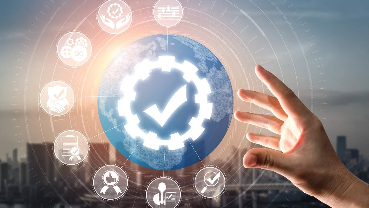 librecity_com's tweet card. Learn the 10 essential qualities that distinguish exceptional entrepreneurial leaders, from communication and perseverance to vision and growth.