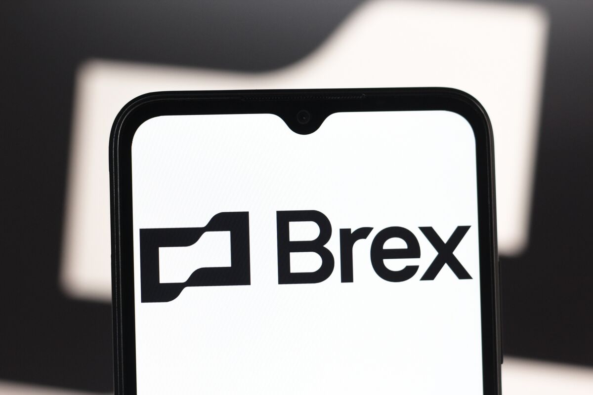 nshalek's tweet card. Fintech company Brex Inc. will start allowing stablecoin transactions on its platform, becoming the latest firm to adopt the digital asset as a payment method.