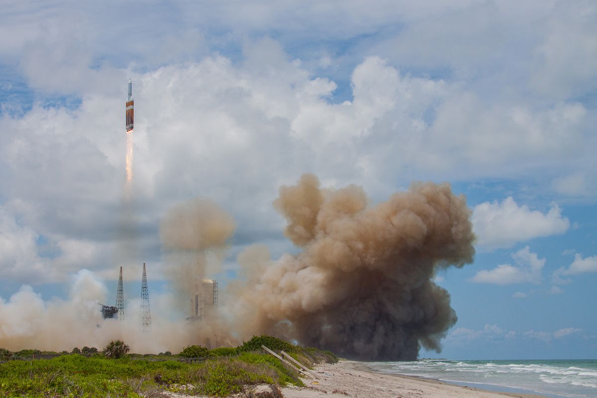 edgeblog's tweet card. Launch Photos: Secret NROL-37 Spy Satellite Rides Delta IV Heavy Rocket Into Orbit