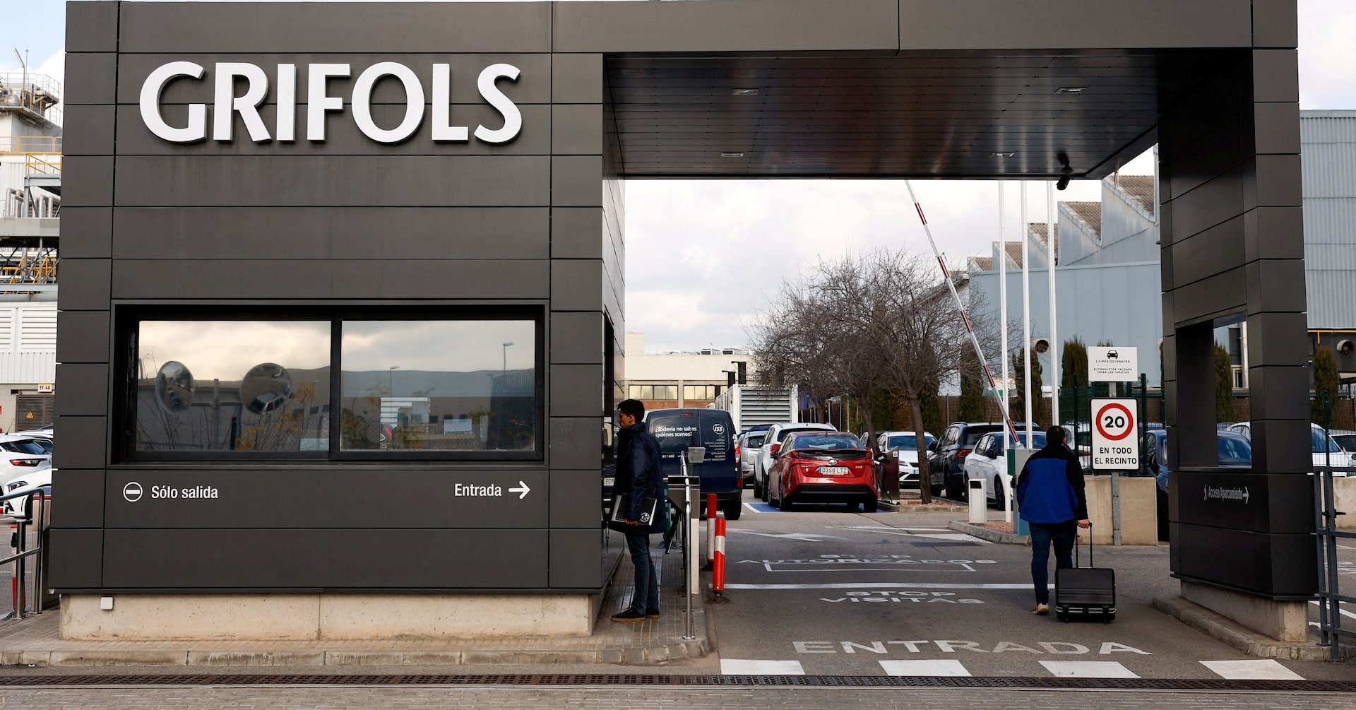 MathieuRosemain's tweet card. The Grifols family and Canadian fund Brookfield have agreed to evaluate a possible joint takeover bid for beleaguered Spanish drugmaker Grifols with the intent to delist it, the companies said in...
