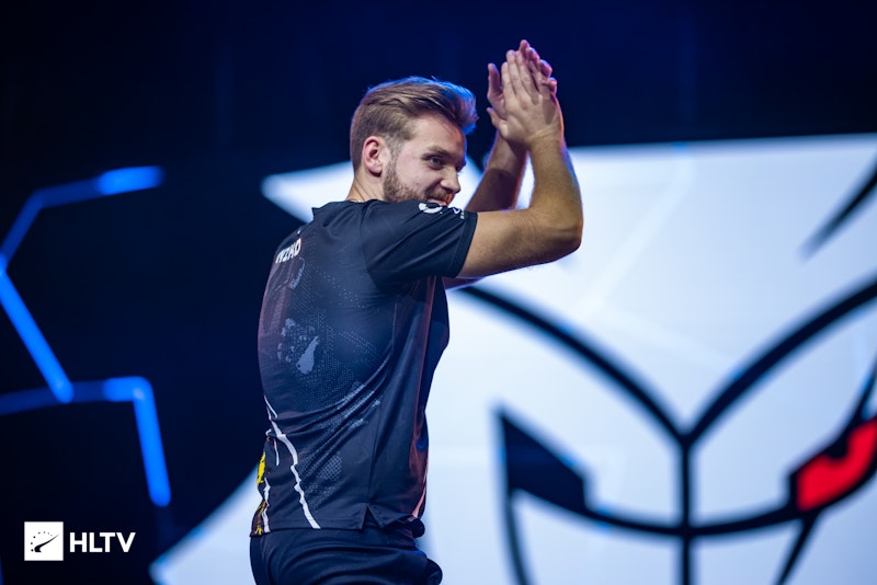 HLTVorg's tweet card. The Bosnian ace is going nowhere despite reports linking him with Falcons.