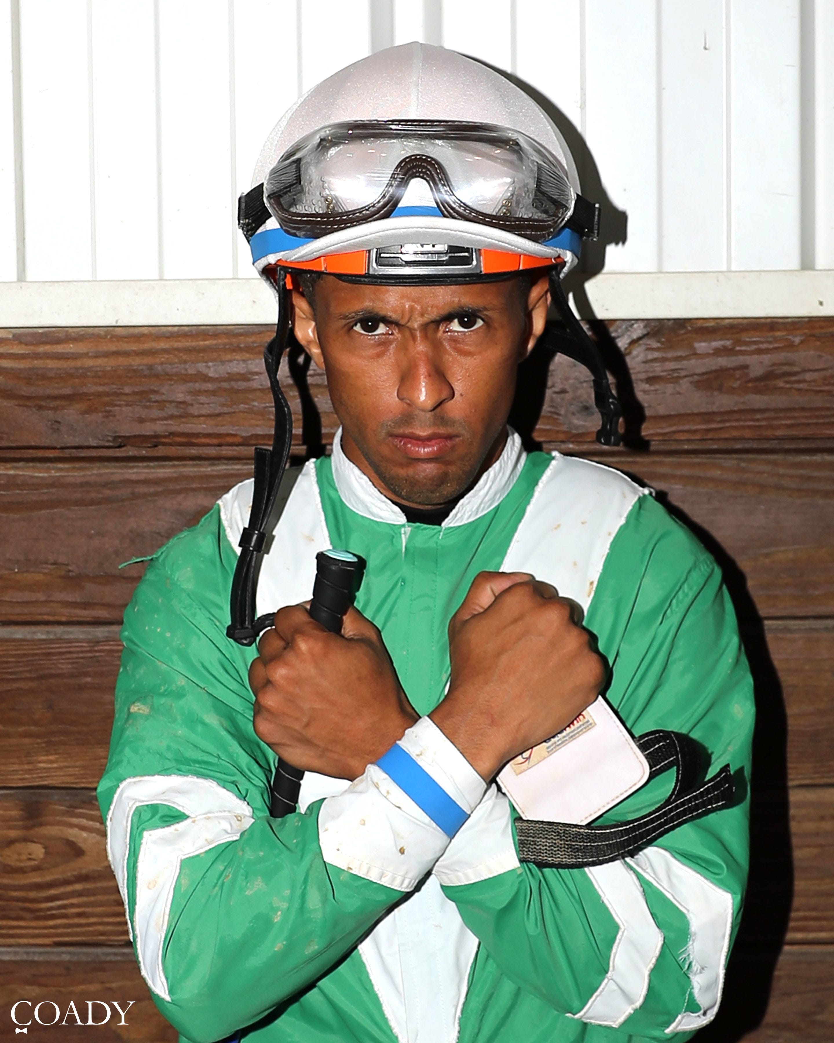 DailyRacingForm's tweet card. Jockey Victor Carrasco said that he plans to spend a few more weeks at Laurel Park before shifting his tack to Turfway Park for the winter.