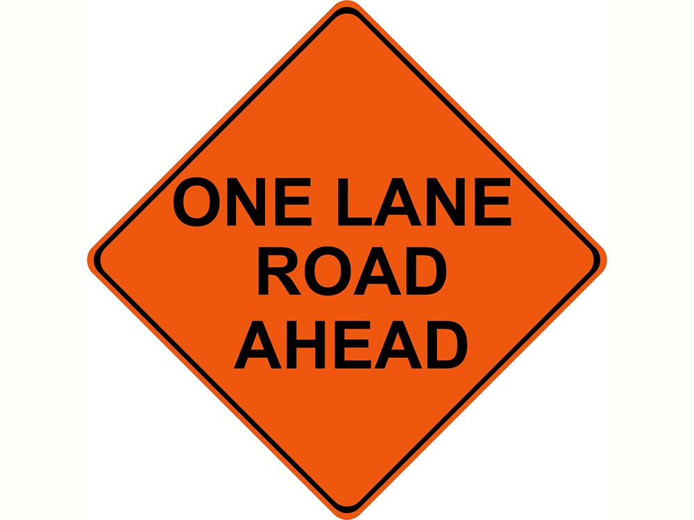 PemObserver's tweet card. Section of Pembroke Street East reduced to one lane, daytime through Friday