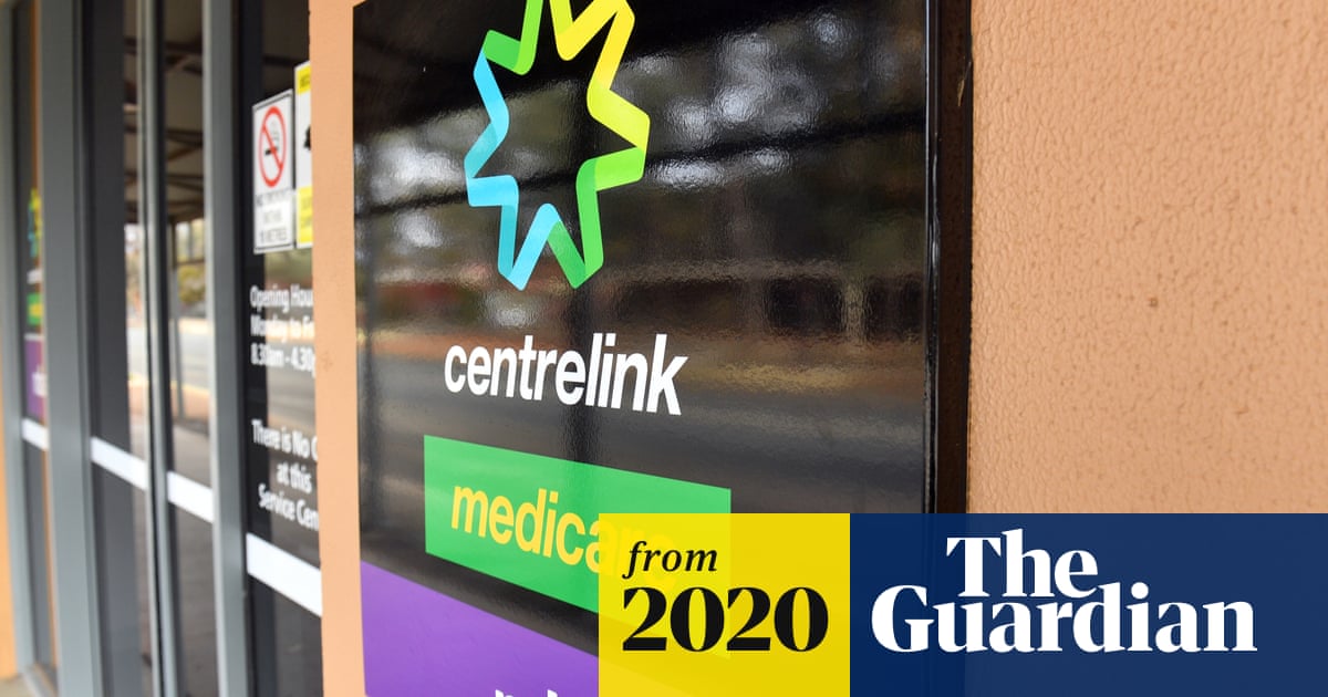 chrisculnane's tweet card. Vanessa Teague reported on a dataset of Medicare and PBS payments that was supposed to be anonymous but wasn’t