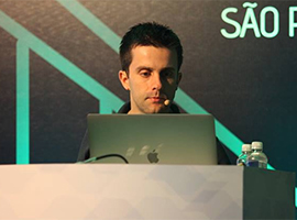 InfoQBrasil's tweet card. Extrair informações a partir de dados não-estruturados, tais como documentos, mensagens, notícias e posts em redes sociais, é um problema que vem ganhando cada vez mais importância no dia-a-dia do...