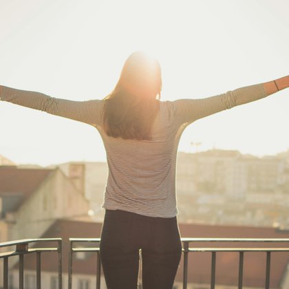 Tweet card summary image