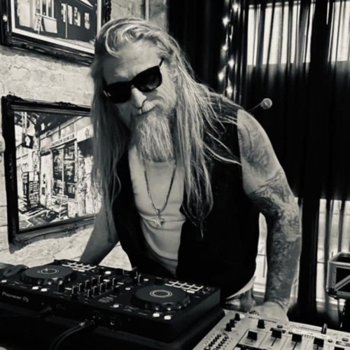 djdavefoxx's tweet card. Dj Dave Foxx