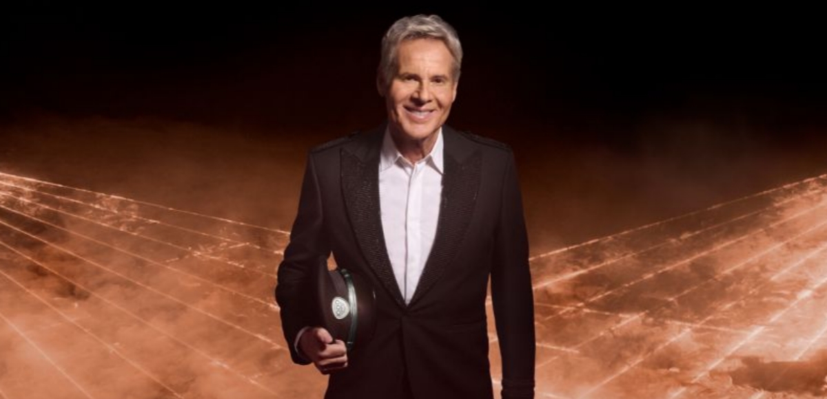 MaestroPrego's tweet card. Terza data a Salerno per il tour “PIANO DI VOLO SOLOtris” di Claudio Baglioni. Biglietti disponibili dal 17 novembre su TicketOne.