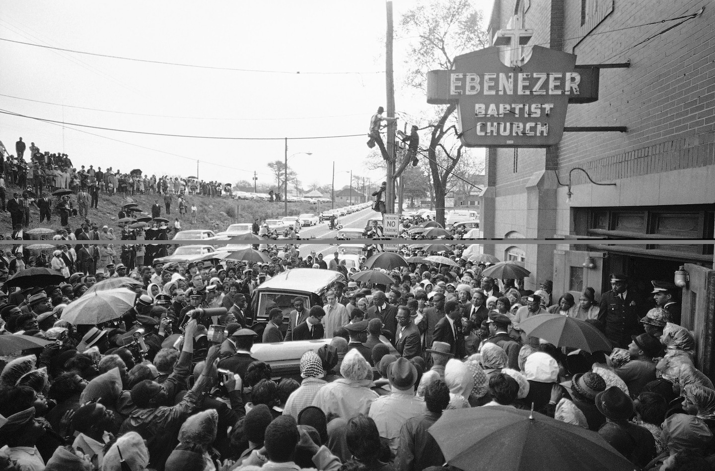 LaurieLeFever's tweet card. The Rev. Raphael Warnock, who just won an upset victory for a Senate seat in Georgia, is the pastor of the renowned Atlanta Black church, where Martin Luther King Jr. grew up and preached alongside...