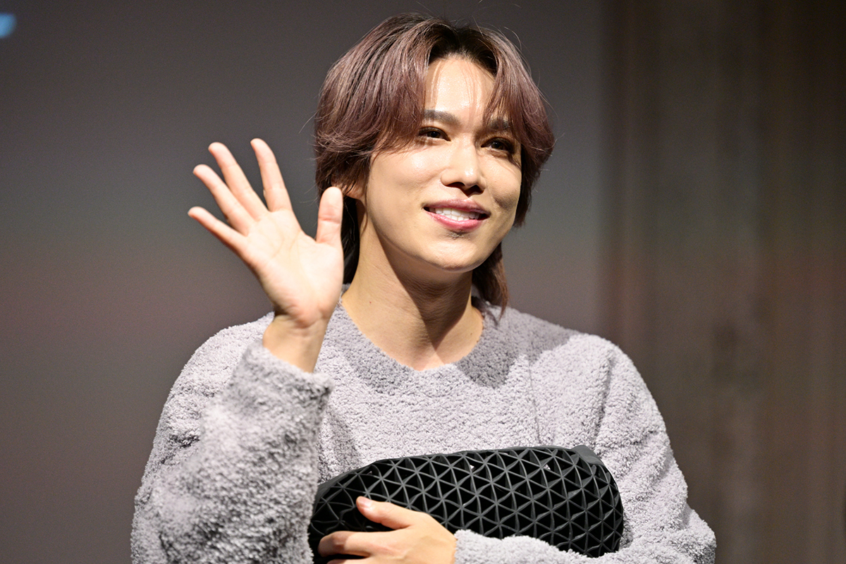 encountofficial's tweet card. Kis-My-Ft2の千賀健永が20日、都内で行われた『ヒツジのいらない枕』100万個突破記念発表会に出席した。