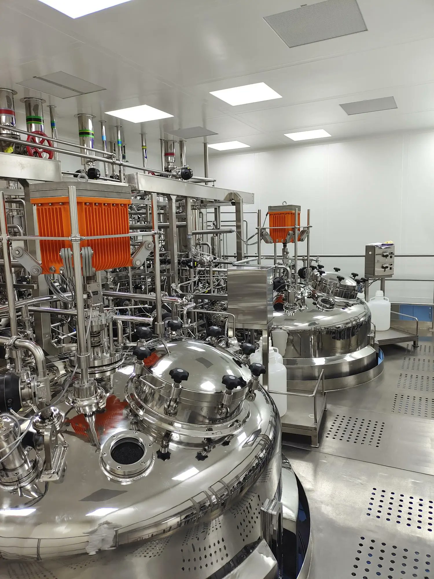 Generis_BIO's tweet card. Vibration-based mixing without rotating parts. It ensures sterile, vortex-free operation with CIP/SIP compatibility and scalable performance.