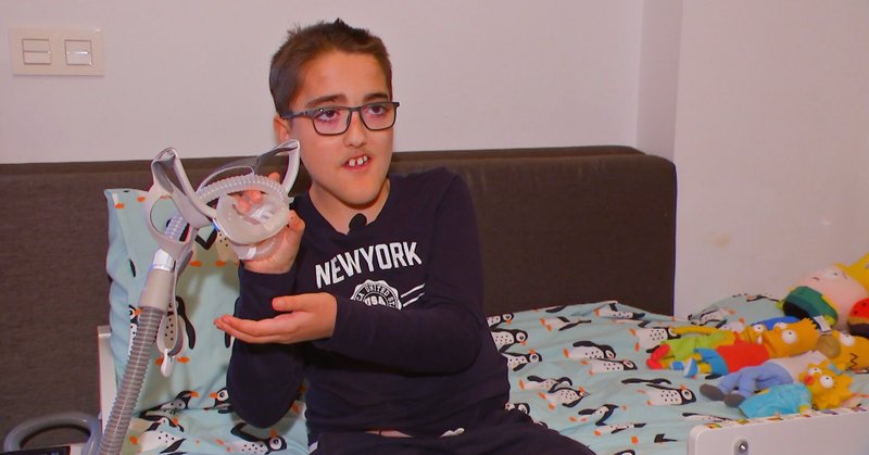 Tweet card summary image