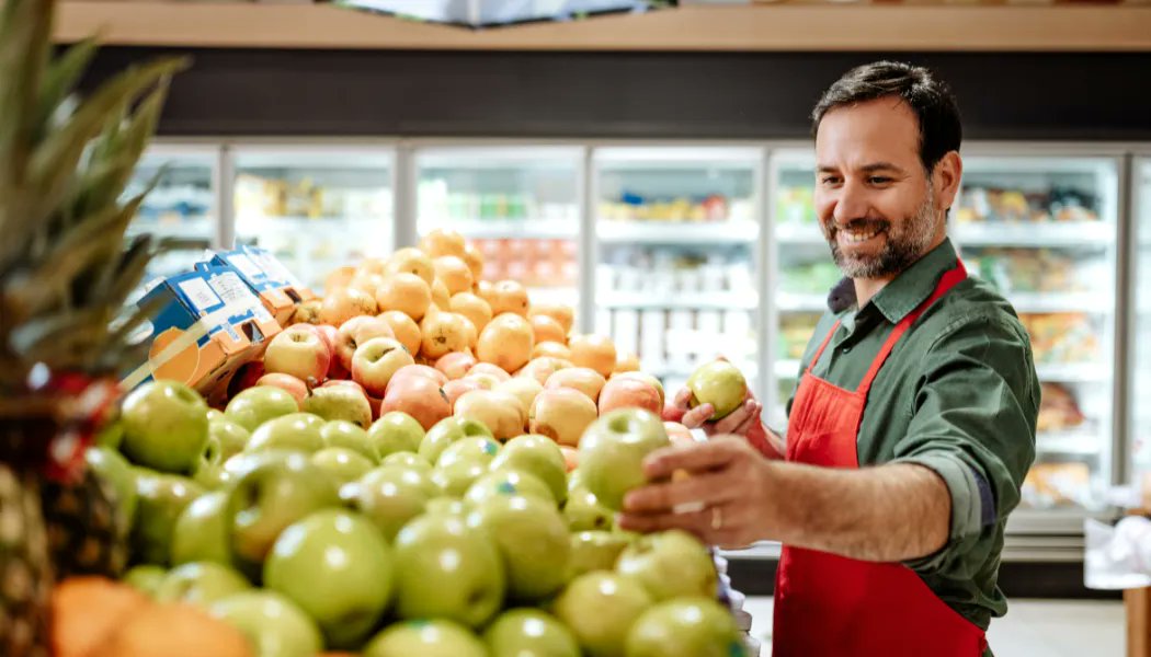 SparrowConnect's tweet card. Learn proven strategies for enhancing communication within your retail business.