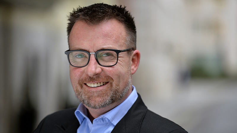 PortfAdviser's tweet card.  Shares in the asset manager fell 4% in morning trading following the update to 314p, for market cap of £200.5m.