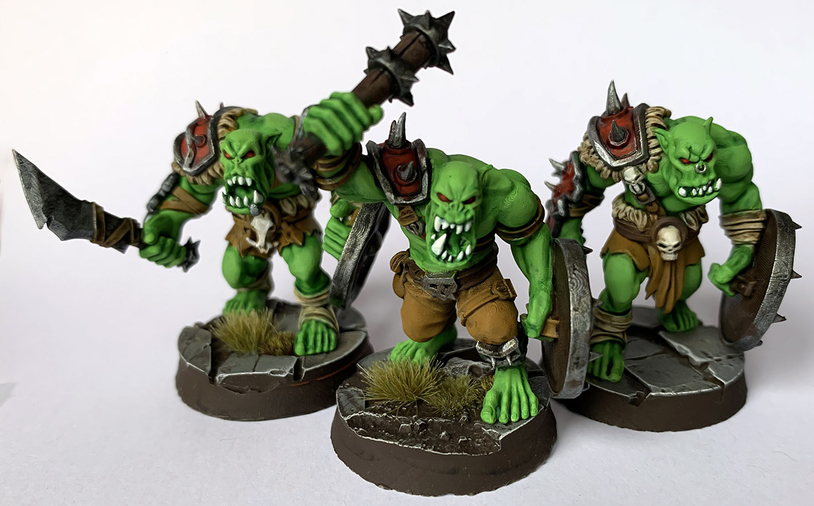 PenandpaperB's tweet card. Orks sind hässliche, humanoide Monster, die eine rohe, ungehobelte Kultur, Sprache und einen verachtenswerten Umgang mit allem pflegen.