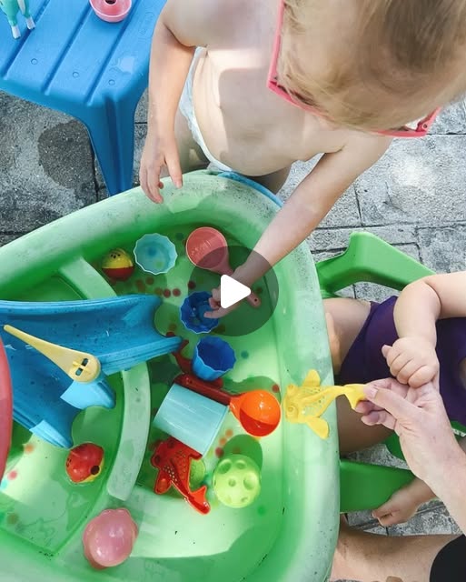 BuildOurNest's tweet card. Addison ☀️ & Everly 🌹 (@theseagertwins) • Instagram photos and videos