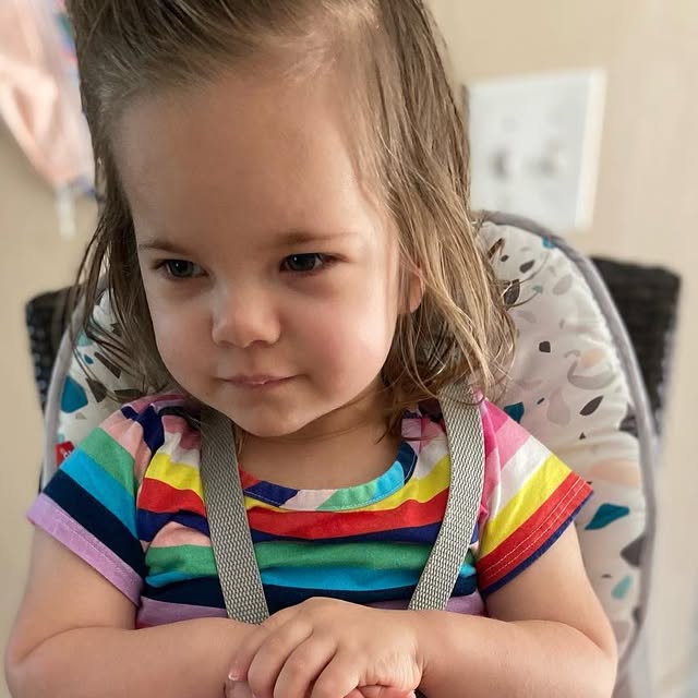 BuildOurNest's tweet card. Addison ☀️ & Everly 🌹 (@theseagertwins) • Instagram photos and videos