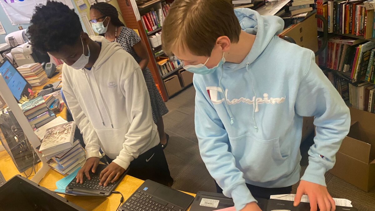 educationweek's tweet card. Starting a "Genius Bar" helped a suburban New York City school teach tech skills and support students' social-emotional needs.