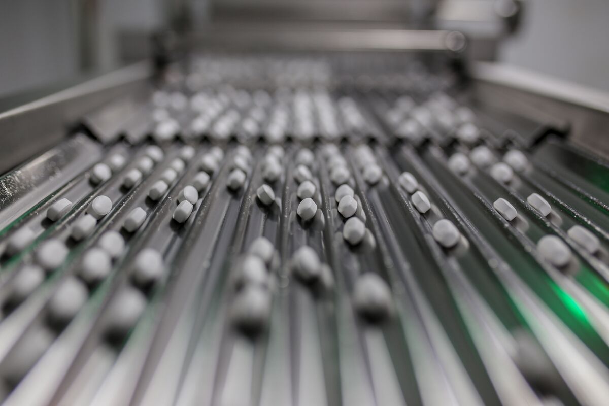 KeySignals's tweet card. Switzerland’s exports to the US retreated in October amid ongoing volatility in their trade relationship before a deal last week to lower President Donald Trump’s 39% tariffs.