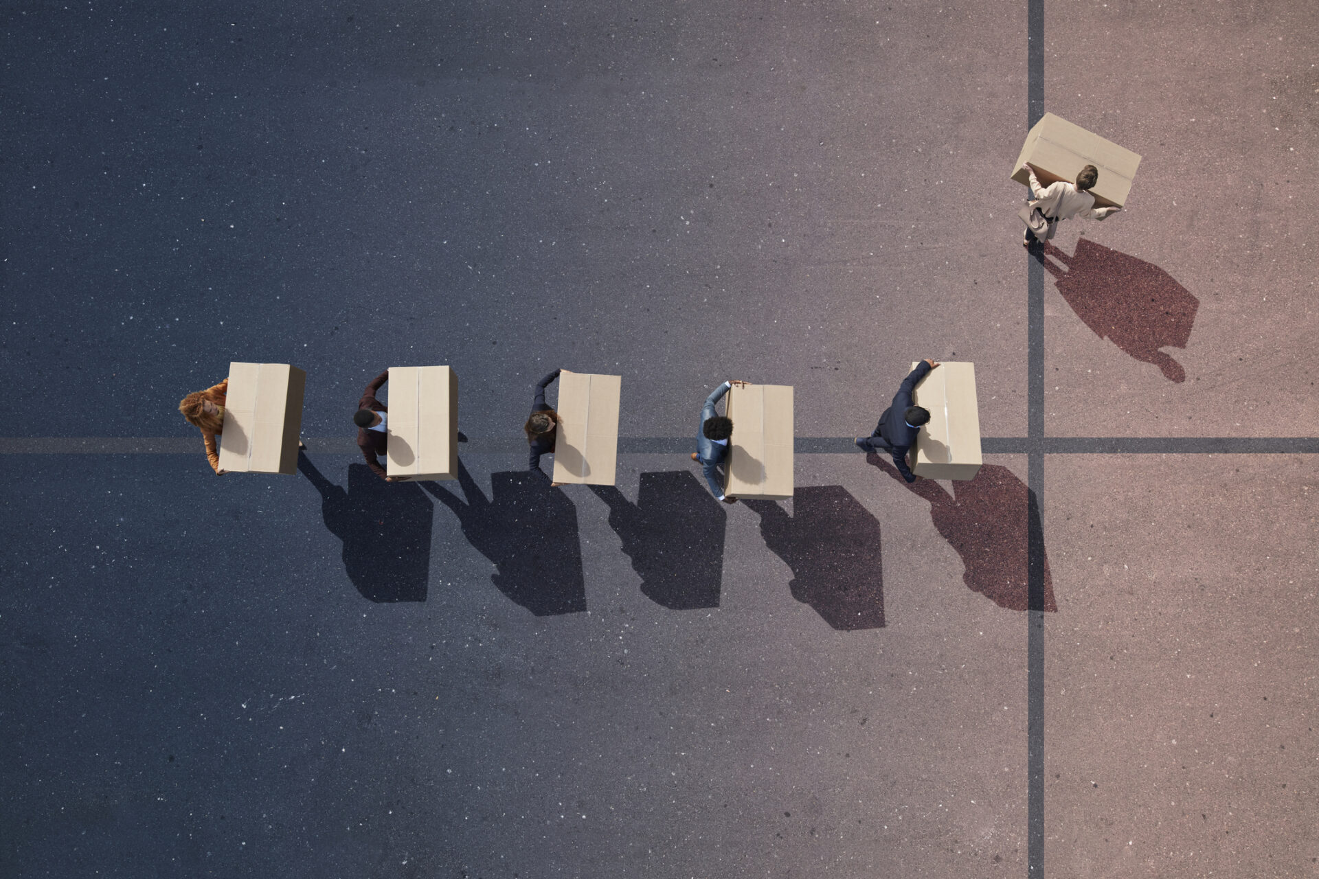 evolutionplusfr's tweet card. Une nouvelle enquête montre que la majorité des travailleurs (66 %) pensent qu’un changement de carrière les rendrait plus heureux, mais seule une fraction