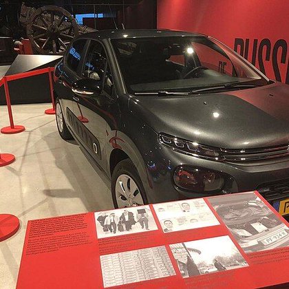 Tweet card summary image